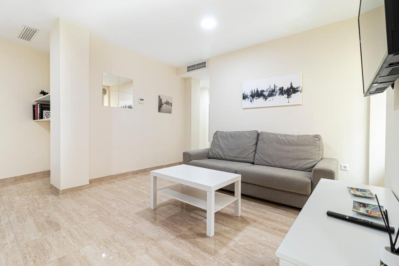 Allo Apartments Consistorio Centro 2 Habitaciones جيريز المظهر الخارجي الصورة